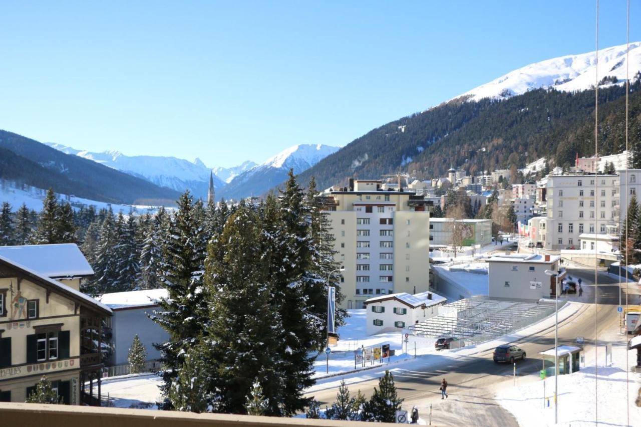Ferienwohnungen, Carlton Am Park, Davos Platz المظهر الخارجي الصورة